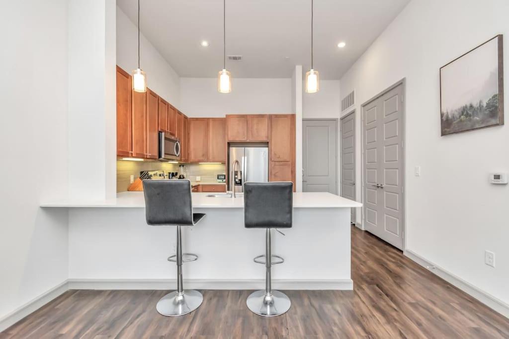 U4 Penthouse Downtown Houston Apartment Exterior photo
