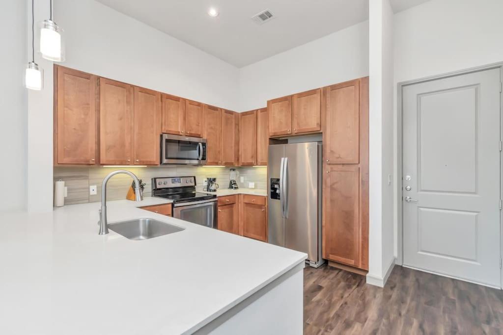 U4 Penthouse Downtown Houston Apartment Exterior photo