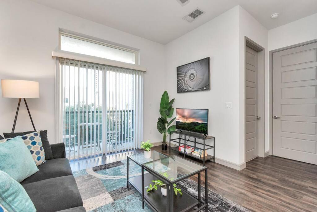 U4 Penthouse Downtown Houston Apartment Exterior photo