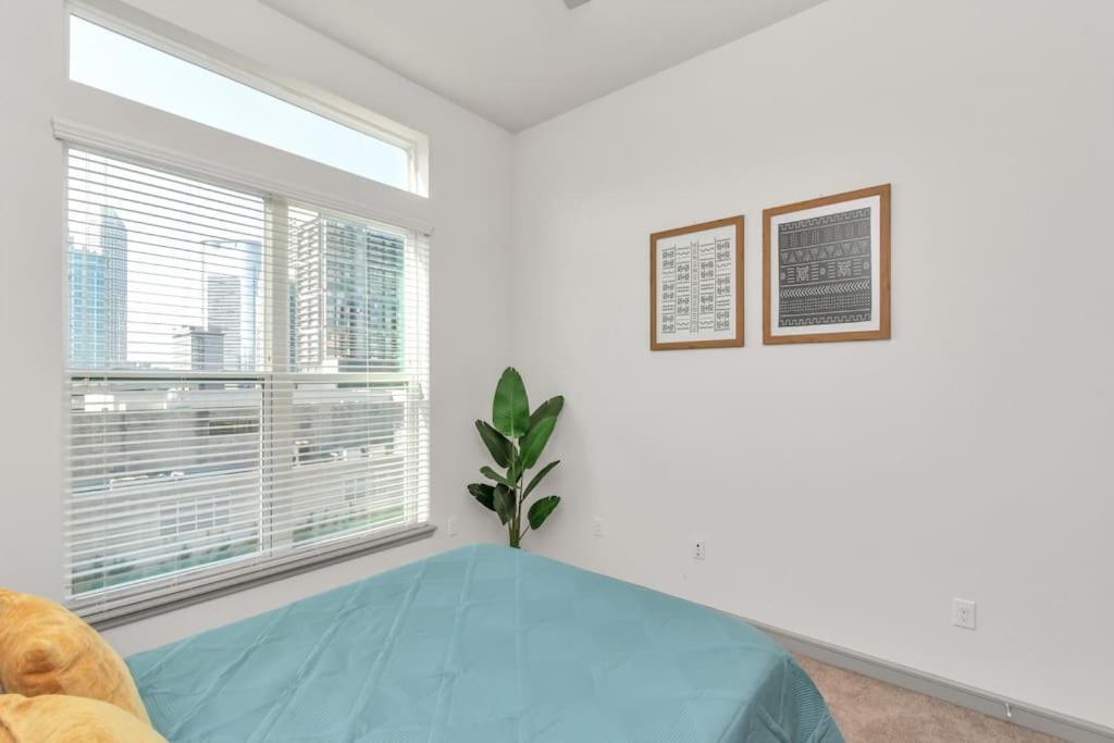 U4 Penthouse Downtown Houston Apartment Exterior photo