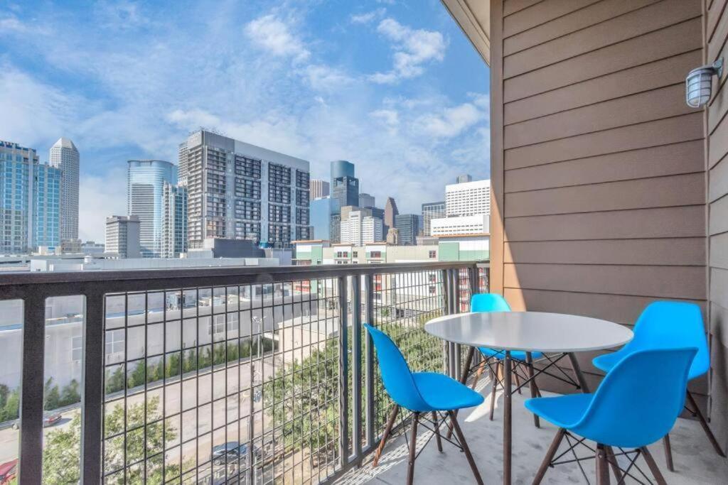 U4 Penthouse Downtown Houston Apartment Exterior photo
